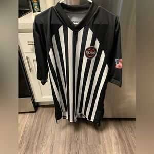 Smitty apparel men’s college referee shirt w/ IAABO patch.